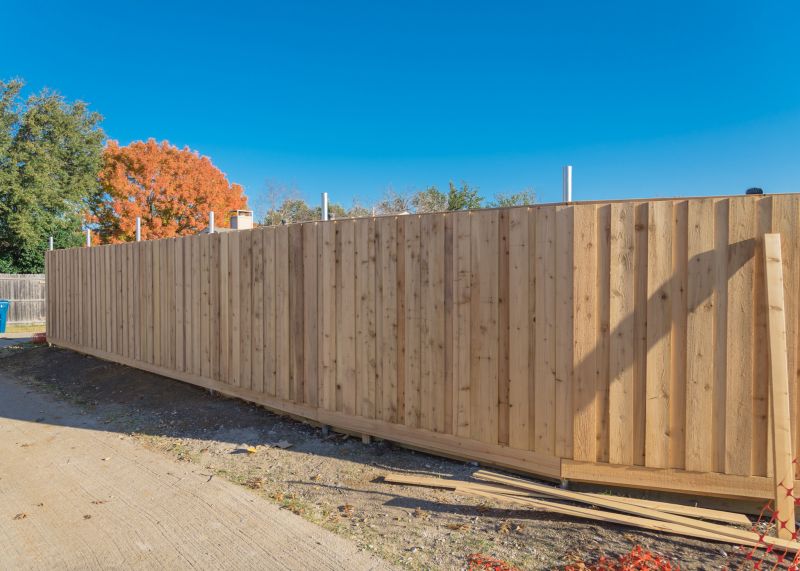 Board Fence Installation in Pearland, TX