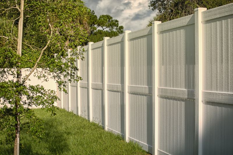 Vinyl Fence Replacement in Kansas City, MO